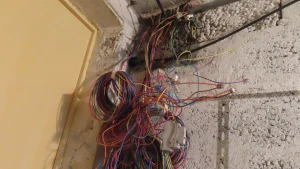 Modernité de bâtiment et électricité