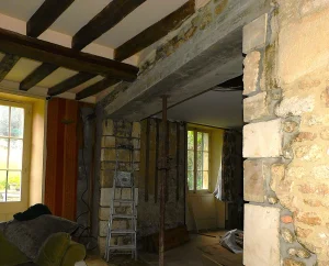 peut on faire une petite ouverture dans un mur porteur